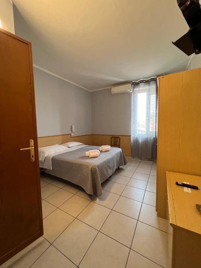 Hotel Villa Benvenuti Виареджо Экстерьер фото